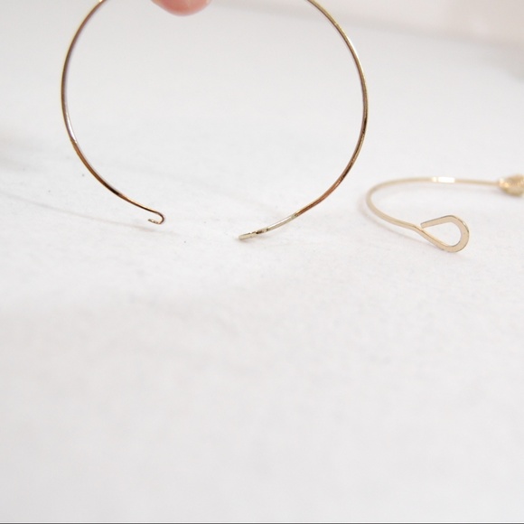 SET of 2 gold bangle bracelets - Picture 6 of 6